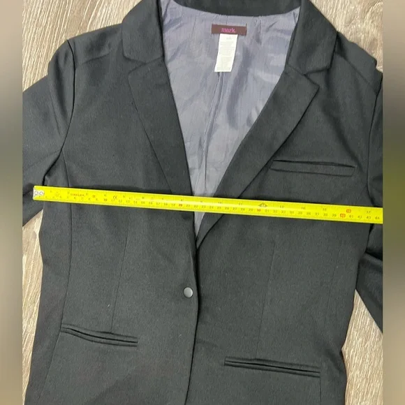 Mark Black Blazer with Stripe Lining Size Large - Sophisticated and Modern - Picture 11 of 13